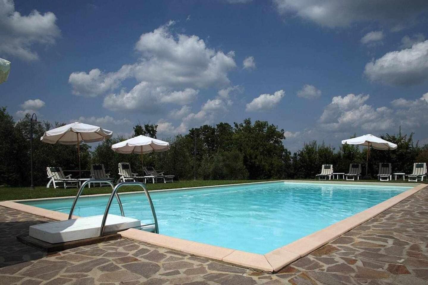 Agriturismo San Silvestro San Donato in Poggio Bagian luar foto