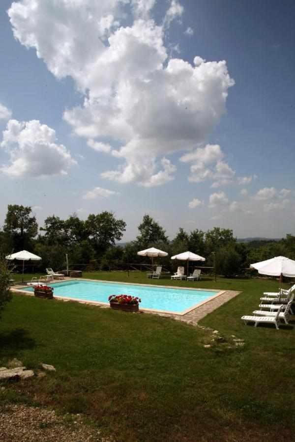 Agriturismo San Silvestro San Donato in Poggio Bagian luar foto