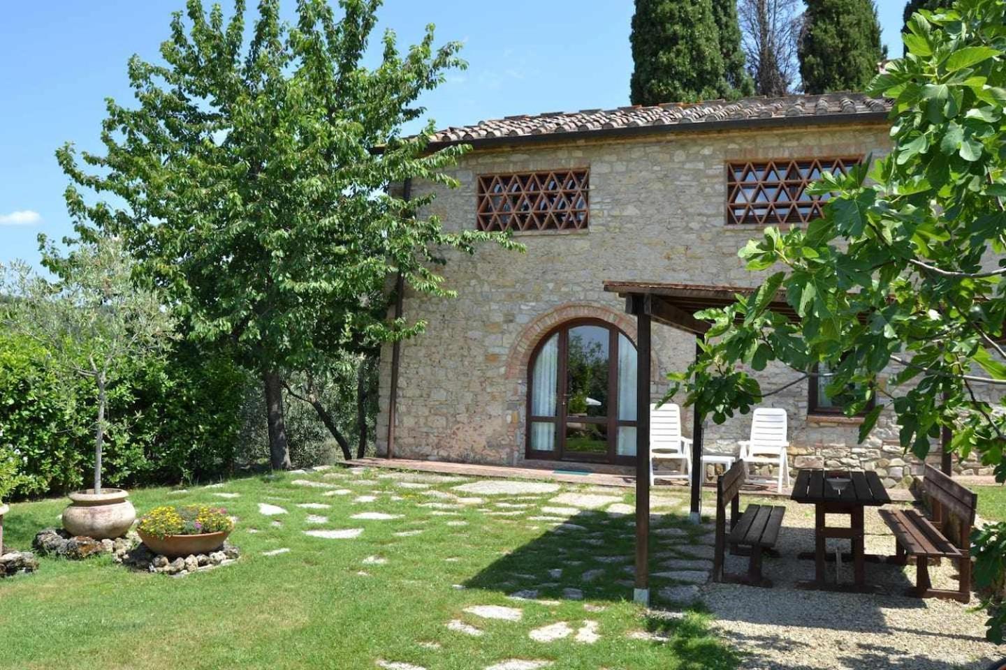 Agriturismo San Silvestro San Donato in Poggio Bagian luar foto